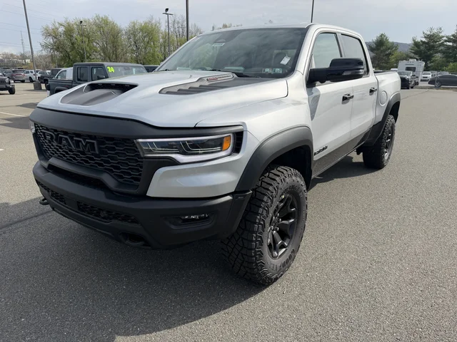 Nuevos RAM 1500 à Estados chez autogozo