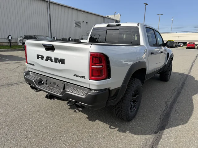 Nuevos RAM 1500 à Estados chez autogozo