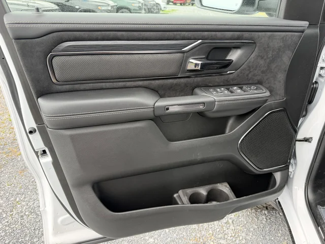 Nuevos RAM RAM 1500 à Estados chez autogozo