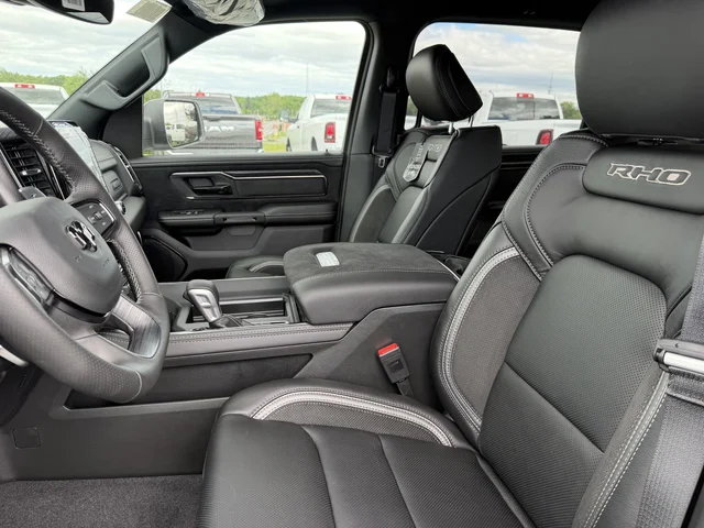 Nuevos RAM RAM 1500 à Estados chez autogozo