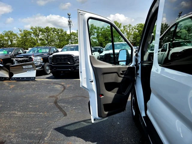 SEMINUEVOS FORD Transit-350 Passenger Van at Columbus in Bob Caldwell Chrysler Jeep Dodge Ram