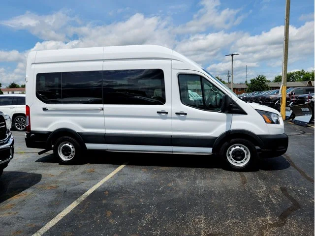 SEMINUEVOS FORD Transit-350 Passenger Van at Columbus in Bob Caldwell Chrysler Jeep Dodge Ram