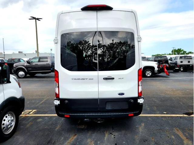 SEMINUEVOS FORD Transit-350 Passenger Van at Columbus in Bob Caldwell Chrysler Jeep Dodge Ram