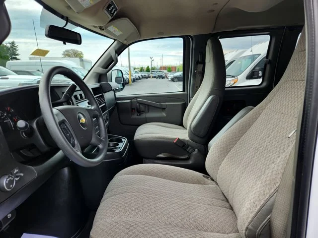 SEMINUEVOS CHEVROLET Express 3500 at Columbus in Bob Caldwell Chrysler Jeep Dodge Ram