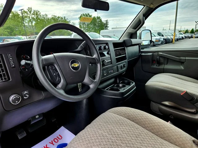 SEMINUEVOS CHEVROLET Express 3500 at Columbus in Bob Caldwell Chrysler Jeep Dodge Ram