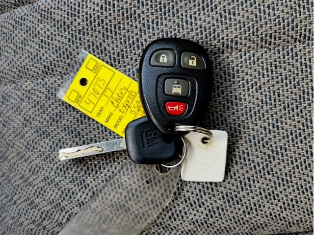 SEMINUEVOS CHEVROLET Express 3500 at Columbus in Bob Caldwell Chrysler Jeep Dodge Ram