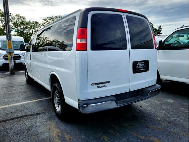 SEMINUEVOS CHEVROLET Express 3500 at Columbus in Bob Caldwell Chrysler Jeep Dodge Ram
