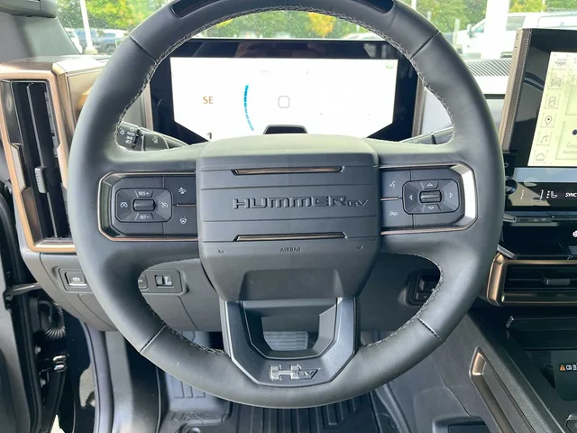 Nuevos GMC HUMMER EV SUV at Matthews in Liberty Buick GMC
