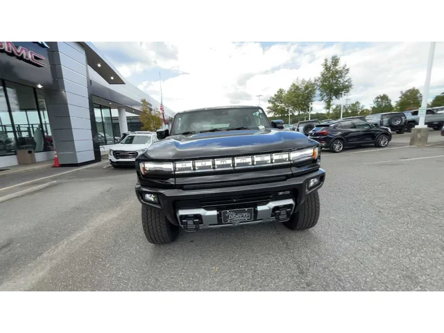 Nuevos GMC HUMMER EV SUV at Matthews in Liberty Buick GMC