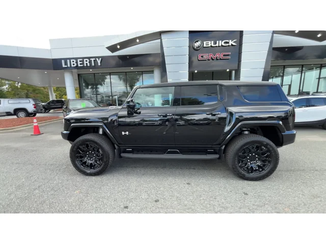 Nuevos GMC HUMMER EV SUV at Matthews in Liberty Buick GMC