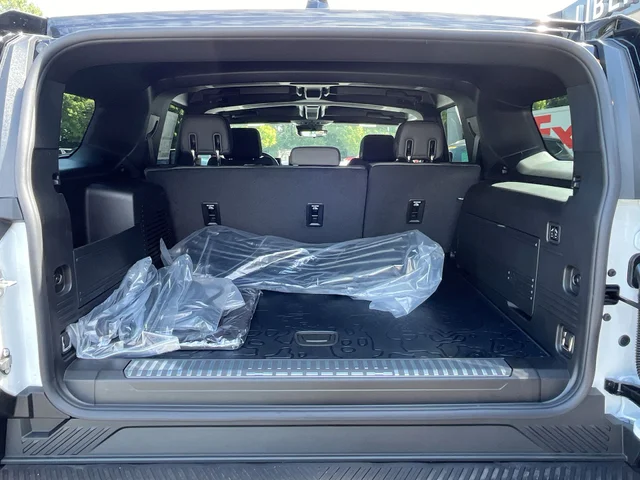 Nuevos GMC HUMMER EV SUV at Matthews in Liberty Buick GMC