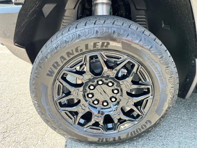 Nuevos GMC HUMMER EV SUV at Matthews in Liberty Buick GMC