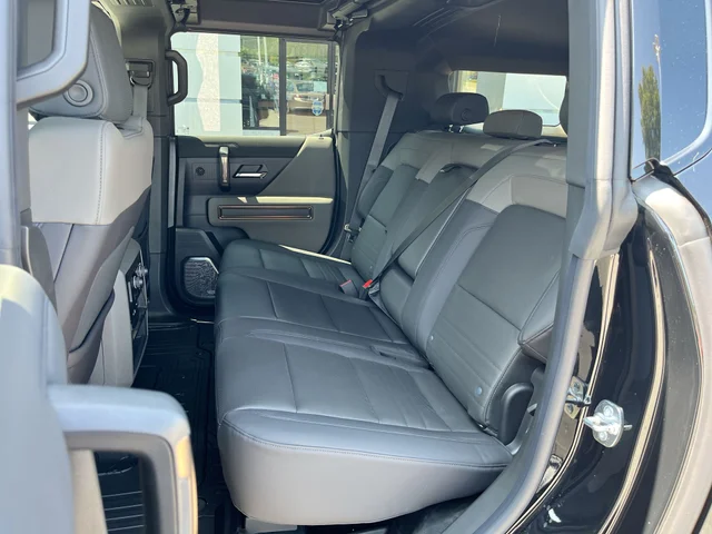 Nuevos GMC HUMMER EV SUV at Matthews in Liberty Buick GMC