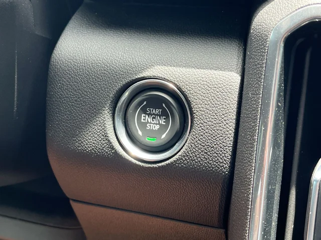 Nuevos GMC ACADIA at Matthews in Liberty Buick GMC