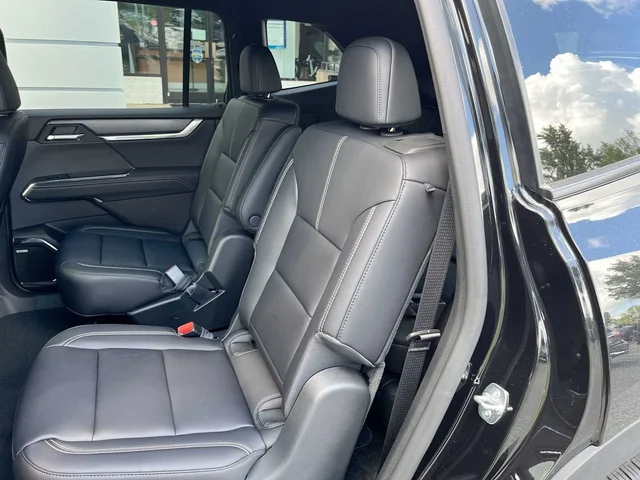 Nuevos GMC ACADIA at Matthews in Liberty Buick GMC