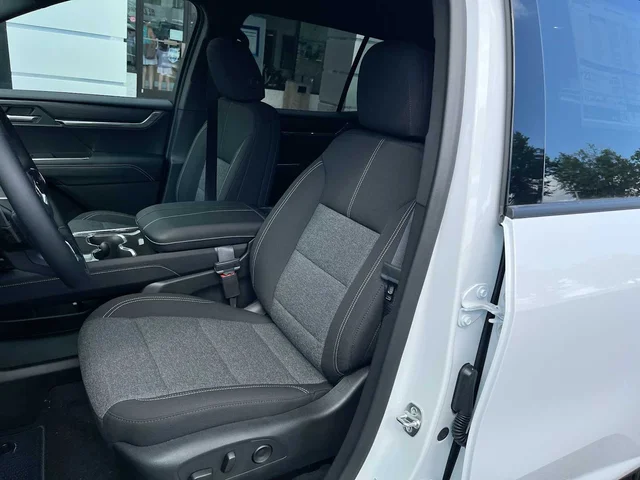 Nuevos GMC ACADIA at Matthews in Liberty Buick GMC
