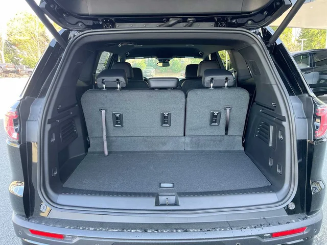 Nuevos GMC ACADIA at Matthews in Liberty Buick GMC