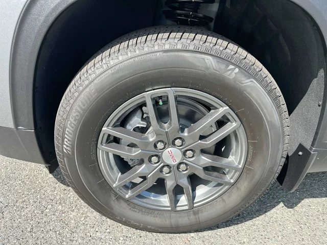 Nuevos GMC ACADIA at Matthews in Liberty Buick GMC