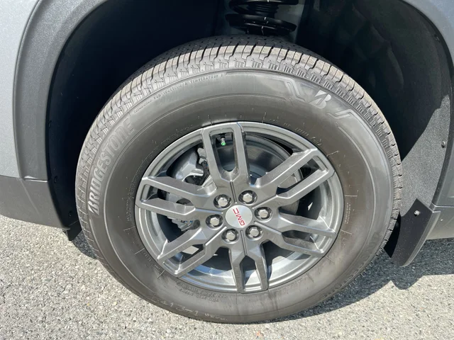 Nuevos GMC ACADIA at Matthews in Liberty Buick GMC