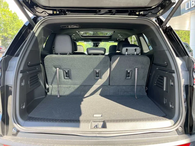 Nuevos GMC ACADIA at Matthews in Liberty Buick GMC