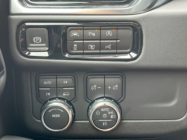 Nuevos GMC YUKON at Matthews in Liberty Buick GMC