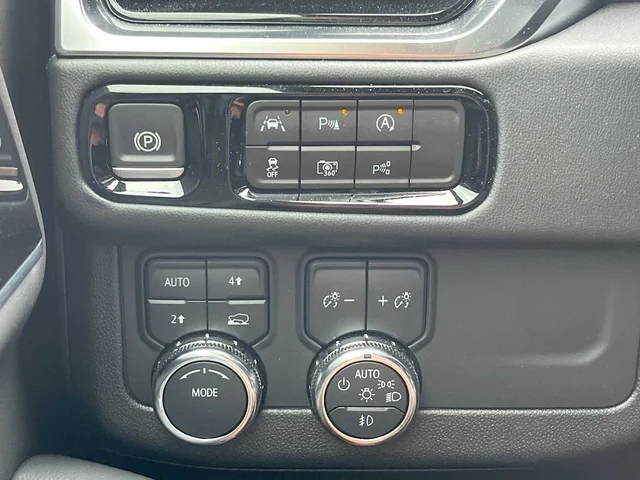 Nuevos GMC YUKON at Matthews in Liberty Buick GMC