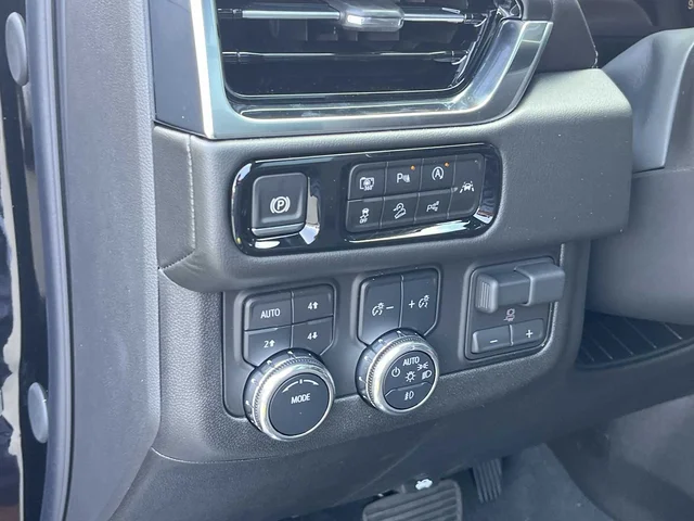 Nuevos GMC YUKON at Matthews in Liberty Buick GMC