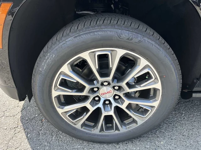 Nuevos GMC YUKON at Matthews in Liberty Buick GMC