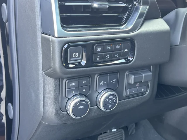 Nuevos GMC YUKON at Matthews in Liberty Buick GMC