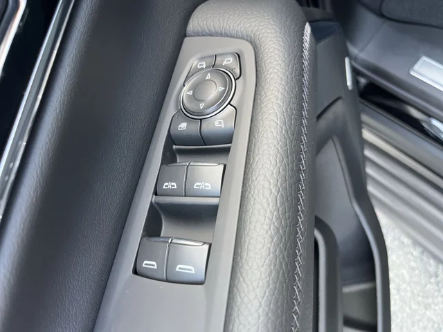 Nuevos GMC YUKON at Matthews in Liberty Buick GMC