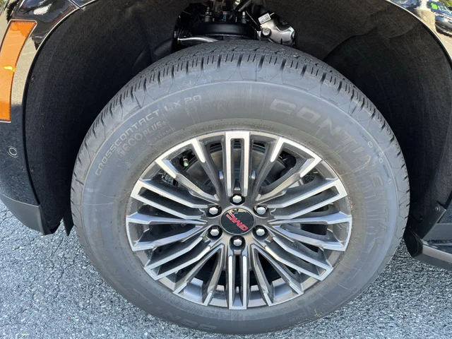 Nuevos GMC YUKON XL at Matthews in Liberty Buick GMC