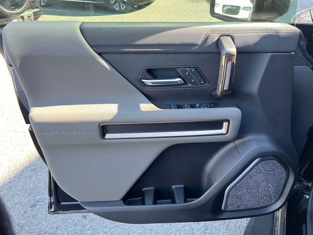 Nuevos GMC HUMMER EV PICKUP at Matthews in Liberty Buick GMC