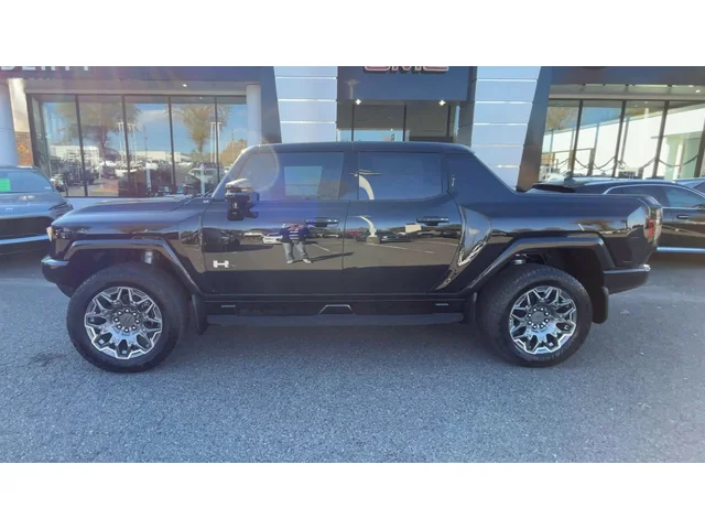 Nuevos GMC HUMMER EV PICKUP at Matthews in Liberty Buick GMC