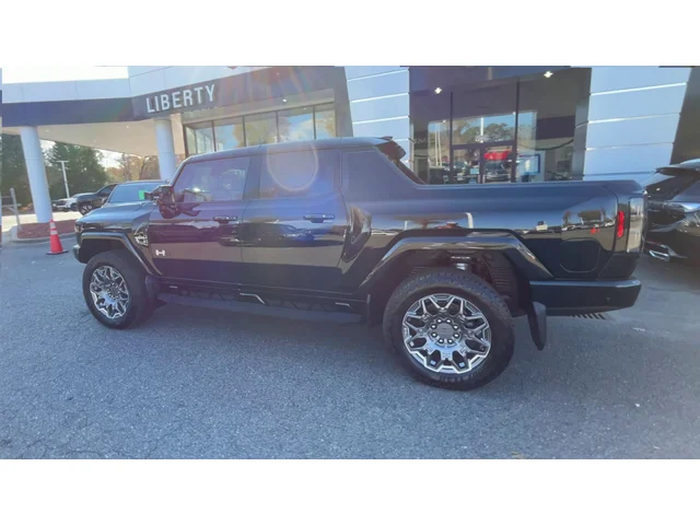 Nuevos GMC HUMMER EV PICKUP at Matthews in Liberty Buick GMC