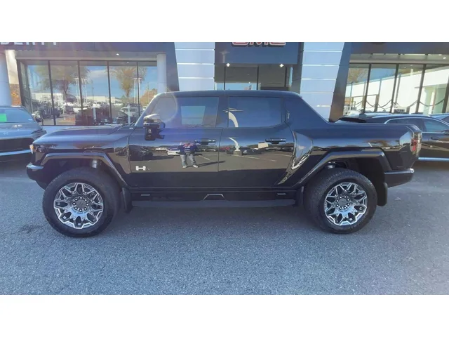 Nuevos GMC HUMMER EV PICKUP at Matthews in Liberty Buick GMC
