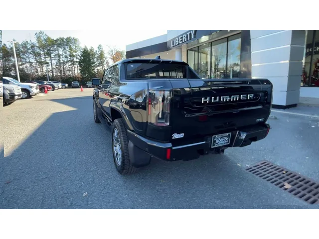 Nuevos GMC HUMMER EV PICKUP at Matthews in Liberty Buick GMC