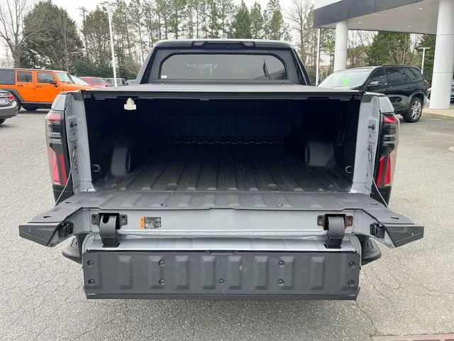 Nuevos GMC SIERRA EV at Matthews in Liberty Buick GMC