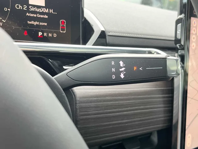 Nuevos GMC SIERRA EV at Matthews in Liberty Buick GMC