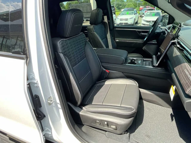 Nuevos GMC SIERRA EV at Matthews in Liberty Buick GMC