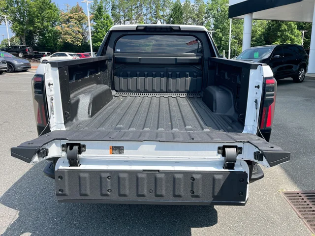 Nuevos GMC SIERRA EV at Matthews in Liberty Buick GMC
