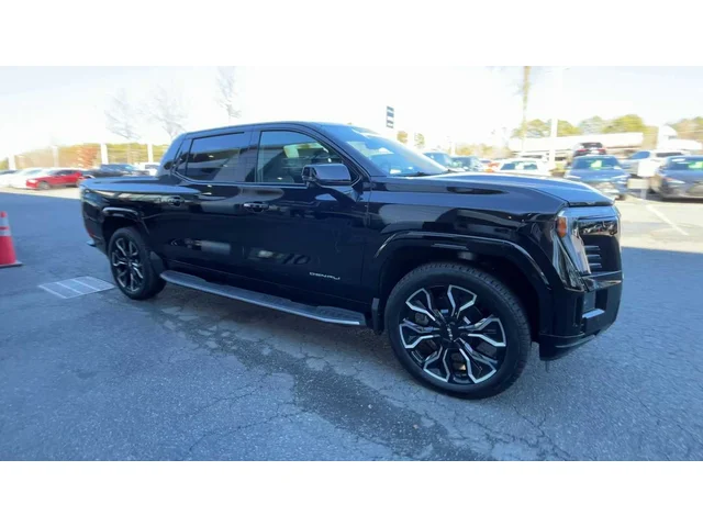 Nuevos GMC SIERRA EV at Matthews in Liberty Buick GMC