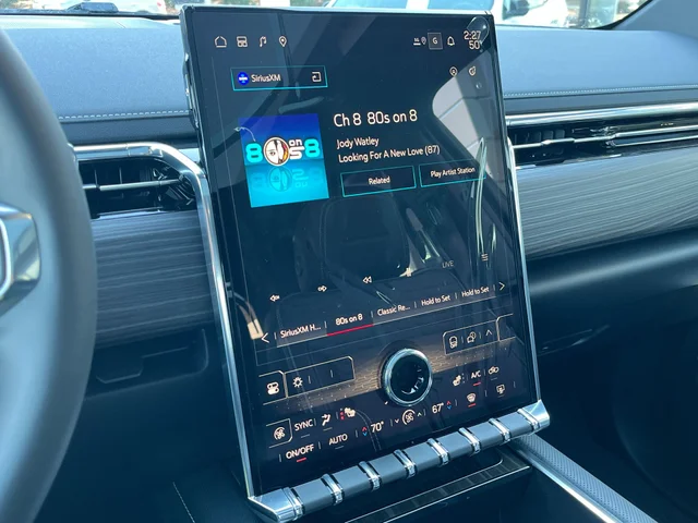 Nuevos GMC SIERRA EV at Matthews in Liberty Buick GMC