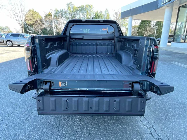 Nuevos GMC SIERRA EV at Matthews in Liberty Buick GMC