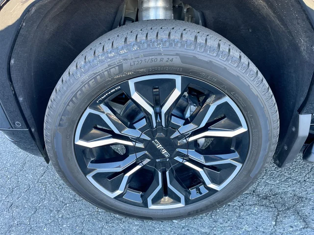 Nuevos GMC SIERRA EV at Matthews in Liberty Buick GMC