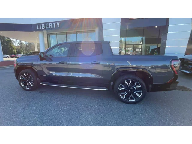 Nuevos GMC SIERRA EV at Matthews in Liberty Buick GMC