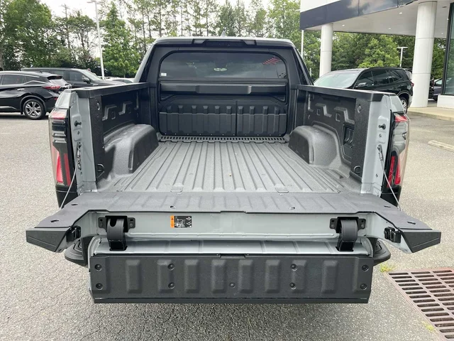 Nuevos GMC SIERRA EV at Matthews in Liberty Buick GMC