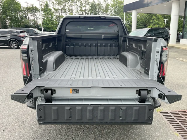 Nuevos GMC SIERRA EV at Matthews in Liberty Buick GMC