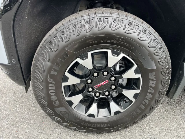 Nuevos GMC SIERRA EV at Matthews in Liberty Buick GMC