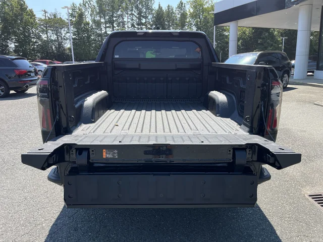 Nuevos GMC SIERRA EV at Matthews in Liberty Buick GMC