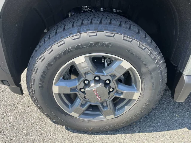 Nuevos GMC SIERRA 2500 HD at Matthews in Liberty Buick GMC